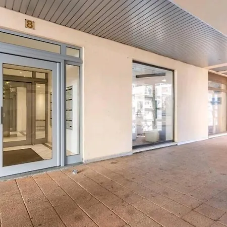 L'atrium Hyper Centre Pour Rejoindre Geneve * Saint-Julien-en-Genevois